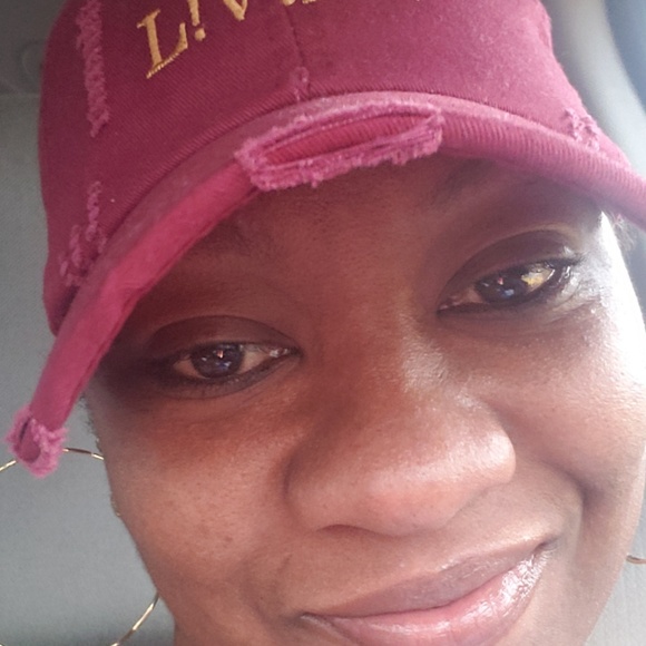 Meet your Posher, Ternell - Picture 1 of 1